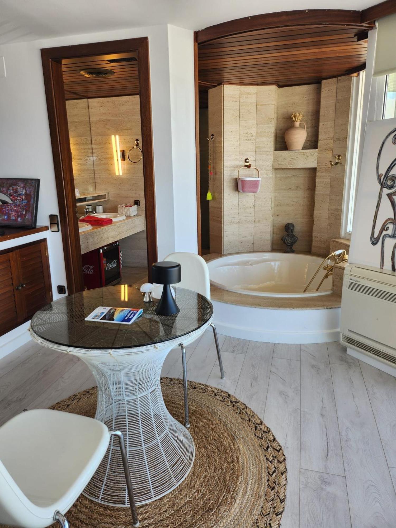 Solo Atico Guest Suites L' Escala Exterior foto